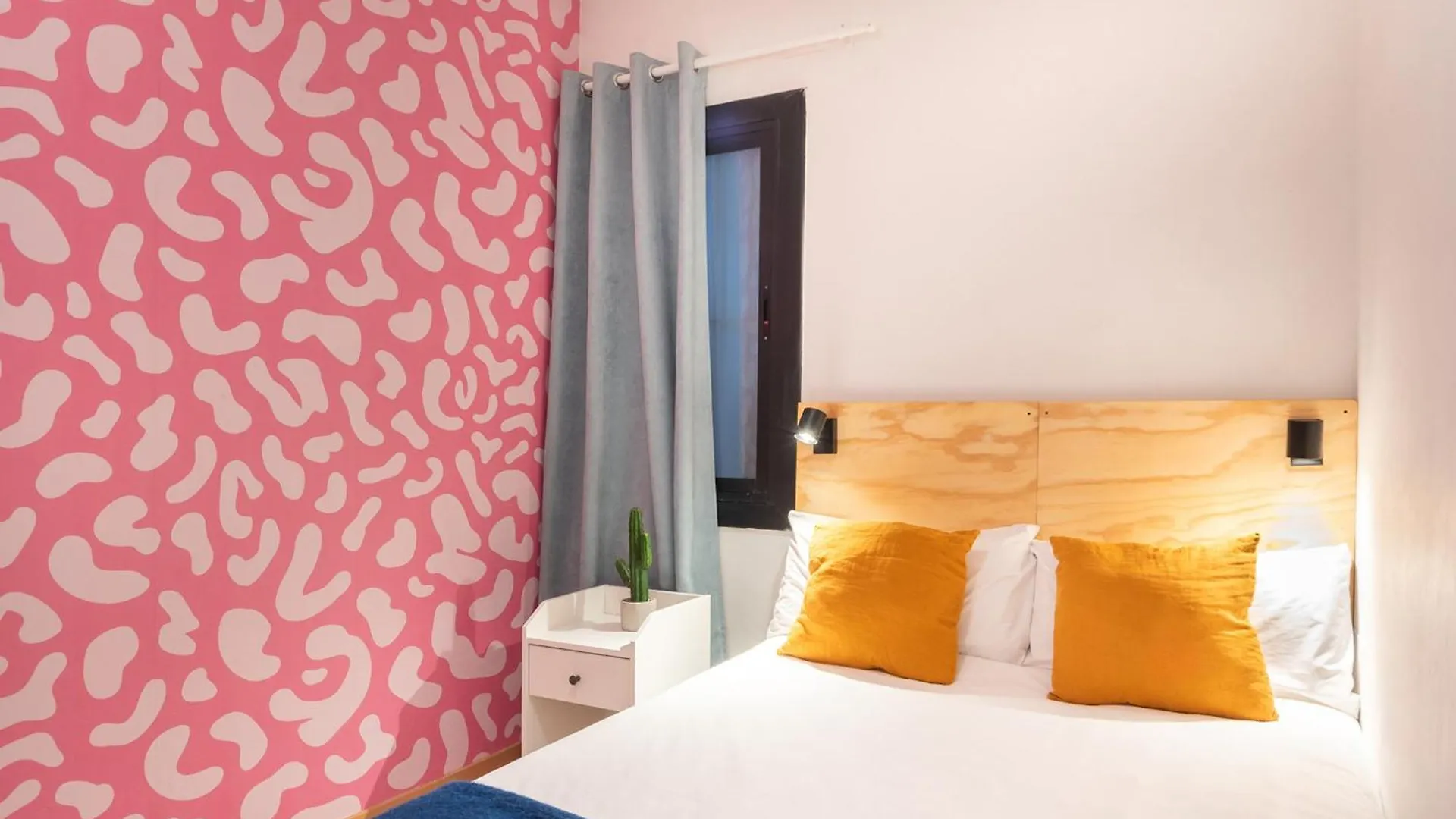 Spacious And Comfortable Apt In The City Center Βαρκελώνη 0*,