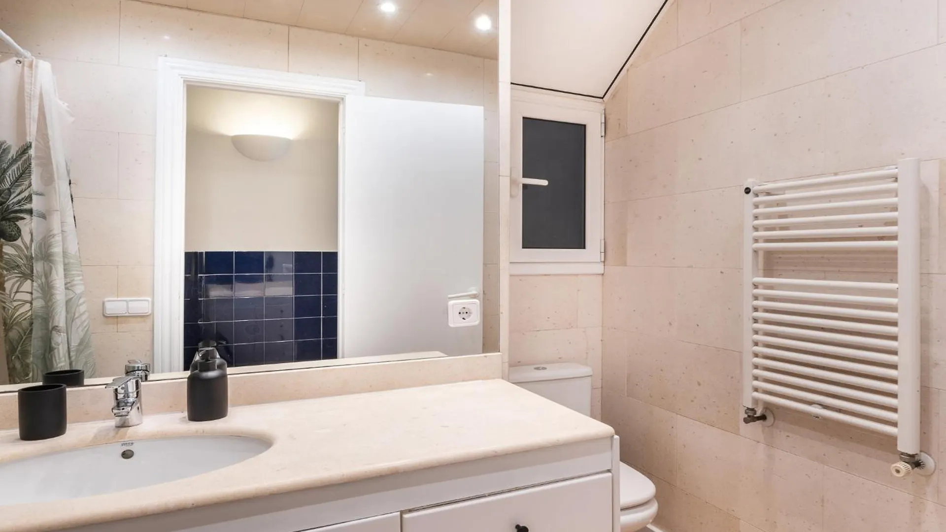 Διαμέρισμα Spacious And Comfortable Apt In The City Center Βαρκελώνη Ισπανία