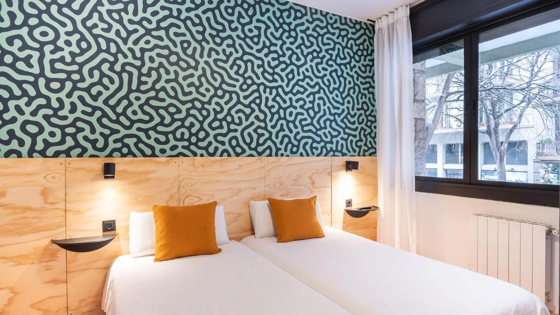 Spacious And Comfortable Apt In The City Center Barcelona