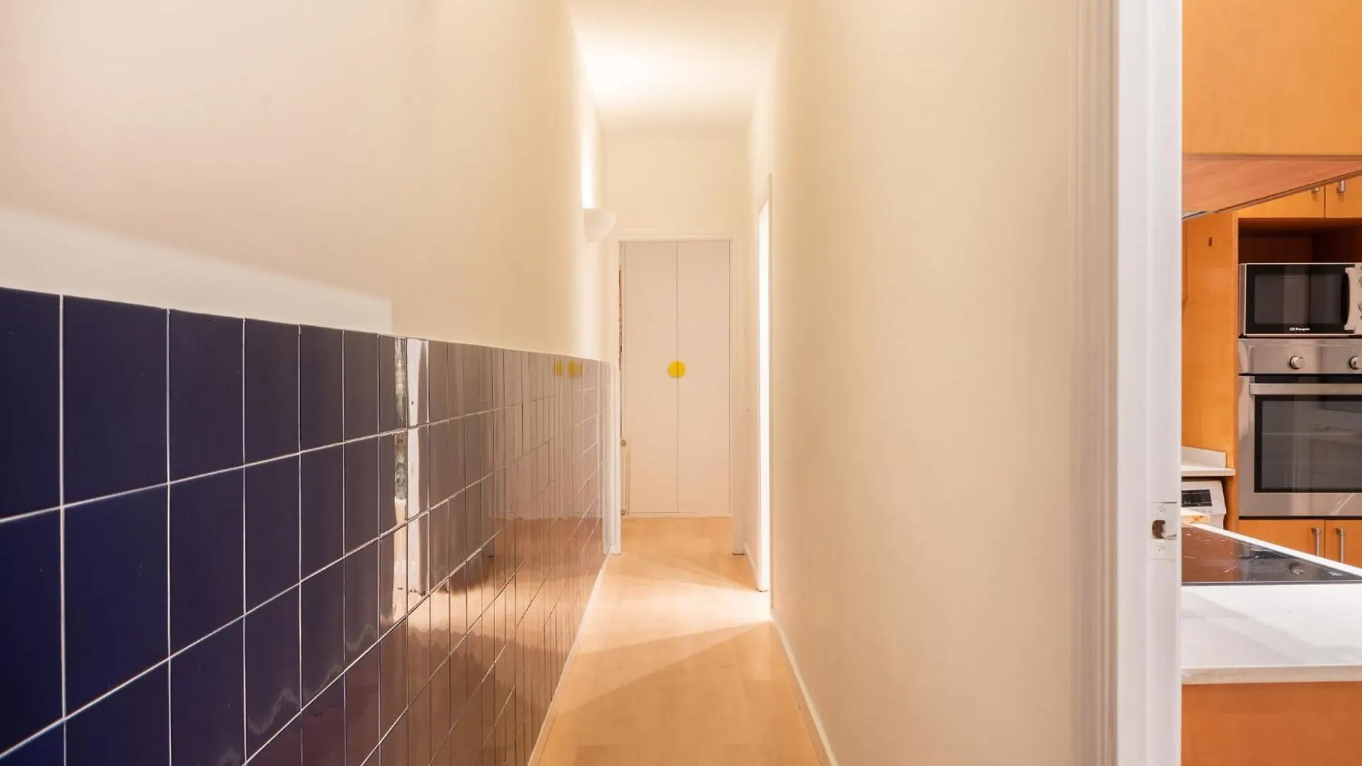 Spacious And Comfortable Apt In The City Center Barcelona Spain